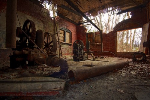 msh-phil tuths-zullopumphouse 025